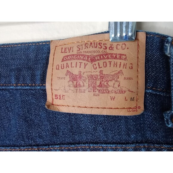 Levis 515  Bootcut Jeans Womens 100% Cotton Midrise Slim Taper Dark Wash 33x31.5 - Picture 2 of 14
